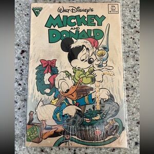 Vintage 1980s Walt Disney's Mickey Mouse and Donald Christmas Comic